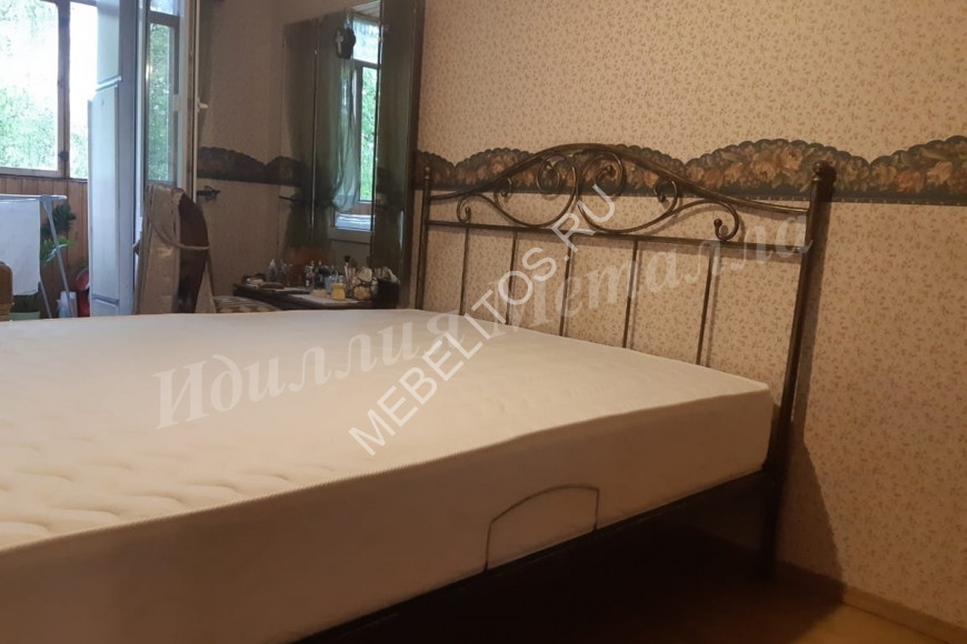 Кровать кованая двуспальная 160х200 082 Кровать кованая двуспальная 160х200 082