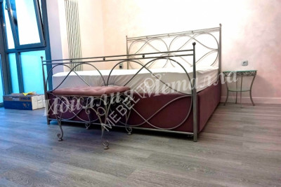 Кровать с кованым изголовьем и подъемным механизмом PM-081