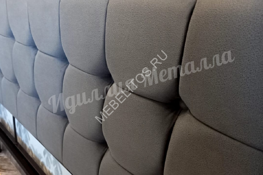 Кровать с балдахином B-044