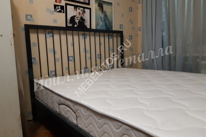 Кровать ручной работы для интерьера в стиле loft L-004 Кровать ручной работы для интерьера в стиле loft L-004