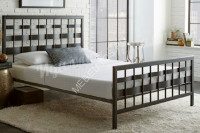 Кровать с прямыми линиями Loft L-032